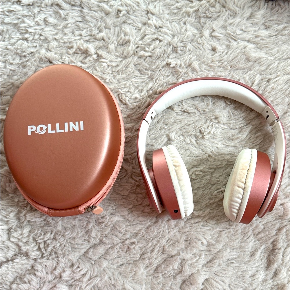 Pollini Headphones with Travel Case